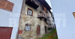 EDIFICIO SU TRE LIVELLI