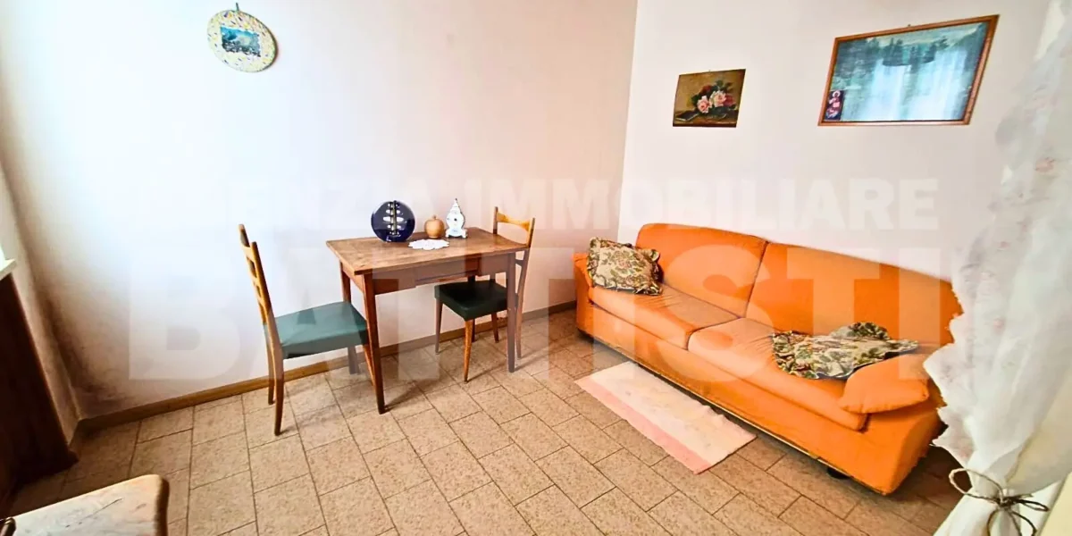 CASA DI TESTA CON DUE ALLOGGI