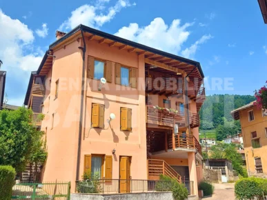 DUPLEX IN CENTRO