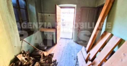 PORZIONE IN CENTRO CON DUE ALLOGGI