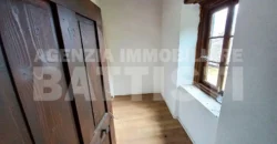 PORZIONE DI CASA con terreno di mq 700
