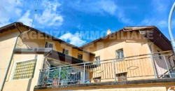 PORZIONE DI CASA DA RISTRUTTURARE CON GIARDINO