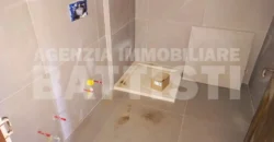 PORZIONE DI CASA con terreno di mq 700