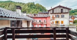 PORZIONE CON DUE APPARTAMENTI