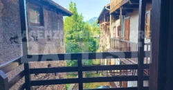 PORZIONE CON DUE APPARTAMENTI