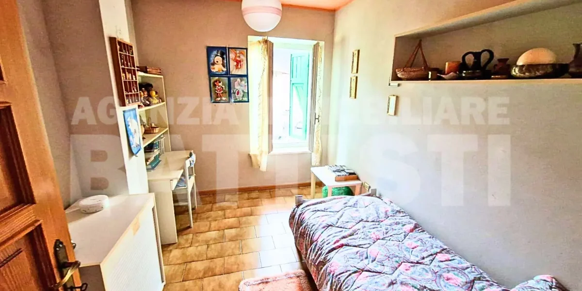 CASA DI TESTA CON DUE ALLOGGI