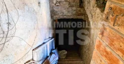 PORZIONE IN CENTRO CON DUE ALLOGGI