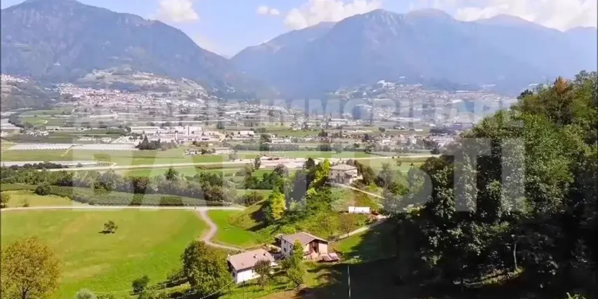 AMPIO MASO CON TERRENO