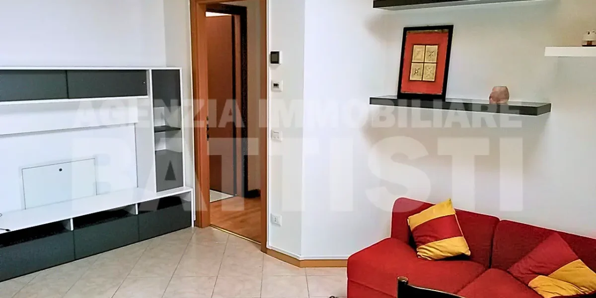 GRAZIOSO APPARTAMENTO MANSARDATO