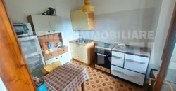 PORZIONE CON DUE APPARTAMENTI