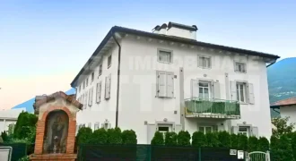 GRAZIOSO APPARTAMENTO MANSARDATO