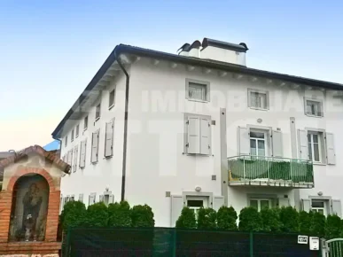 GRAZIOSO APPARTAMENTO MANSARDATO