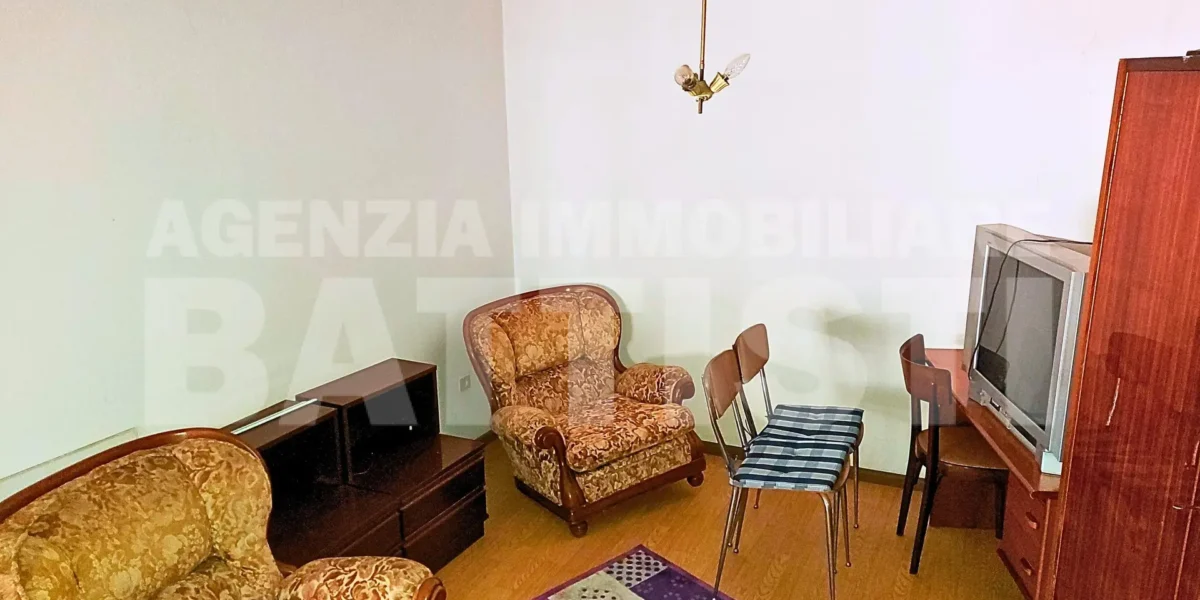 PORZIONE CON DUE APPARTAMENTI