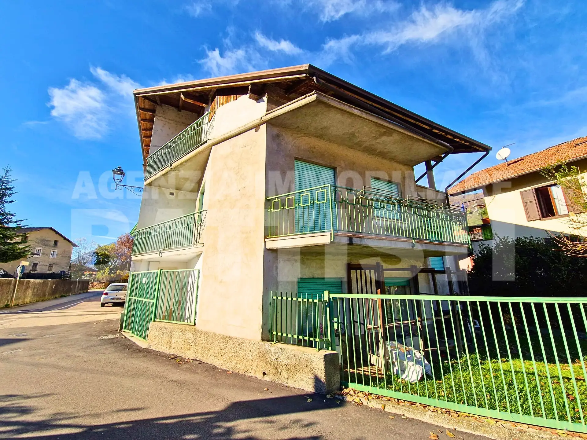 CASA DI TESTA CON DUE ALLOGGI
