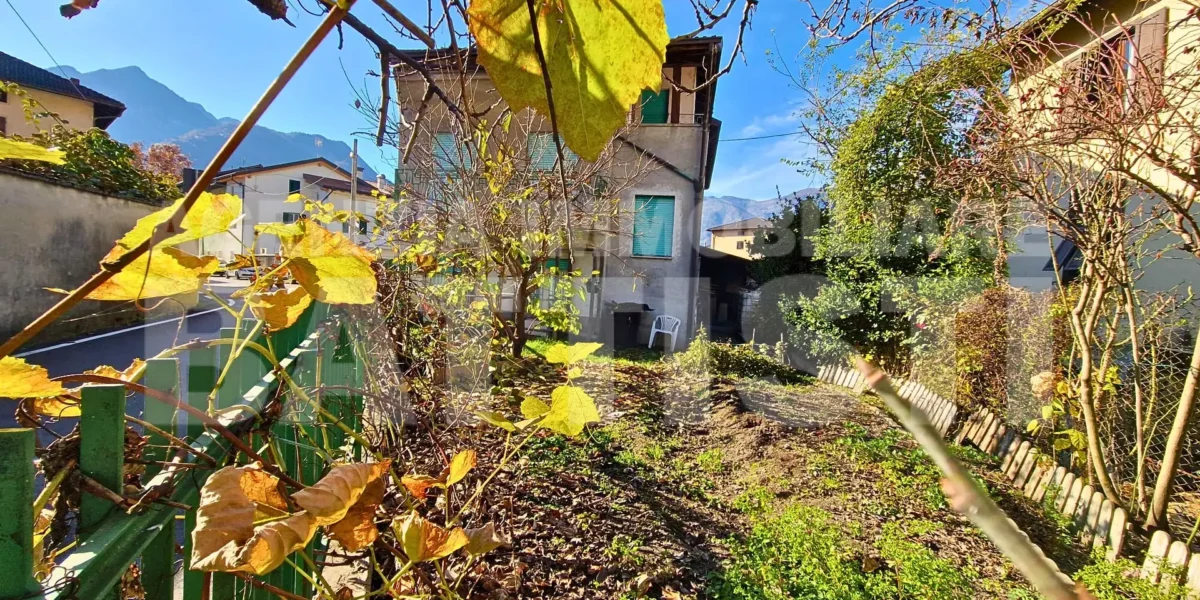 CASA DI TESTA CON DUE ALLOGGI