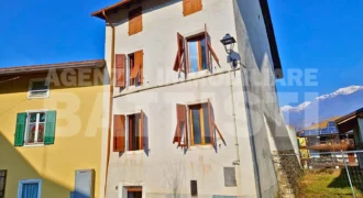 PORZIONE TERRA-TETTO