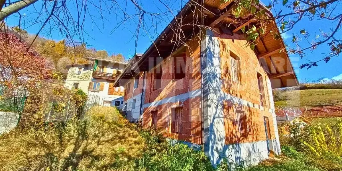 CASA INDIPENDENTE ALLO STATO GREZZO