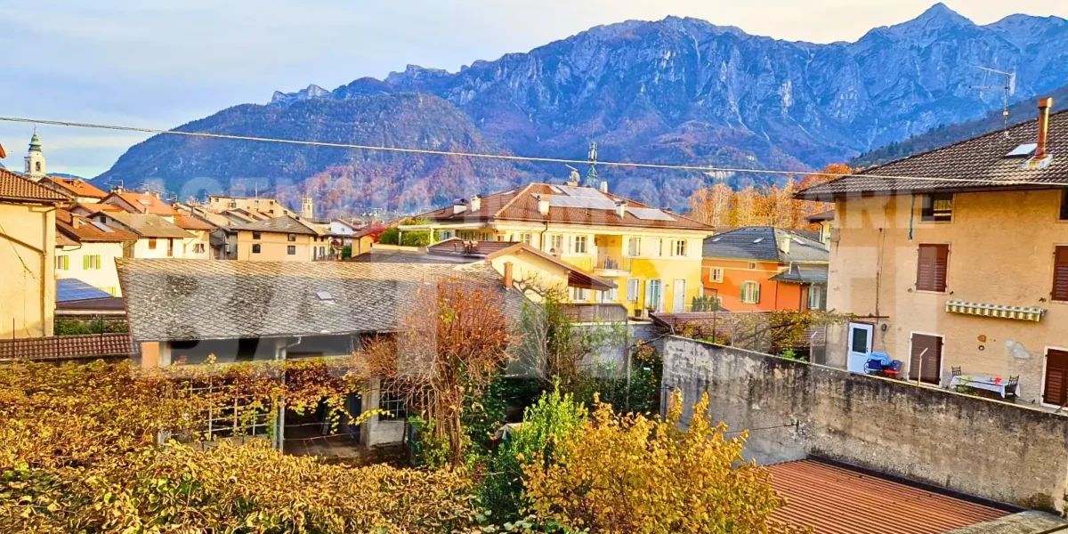 CASA DI TESTA CON DUE ALLOGGI