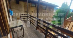 PORZIONE CON DUE APPARTAMENTI