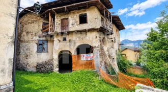 AMPIA PORZIONE DI CASA
