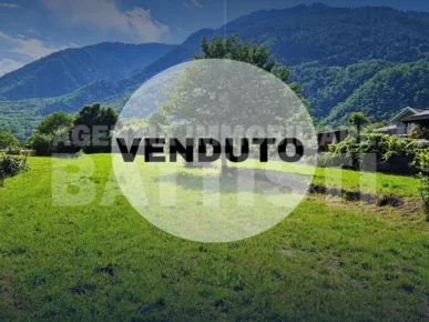 AMPIO TERRENO EDIFICABILE E AGRICOLO