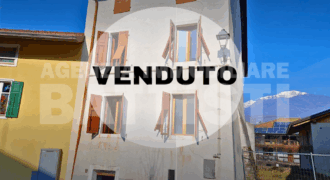 PORZIONE TERRA-TETTO