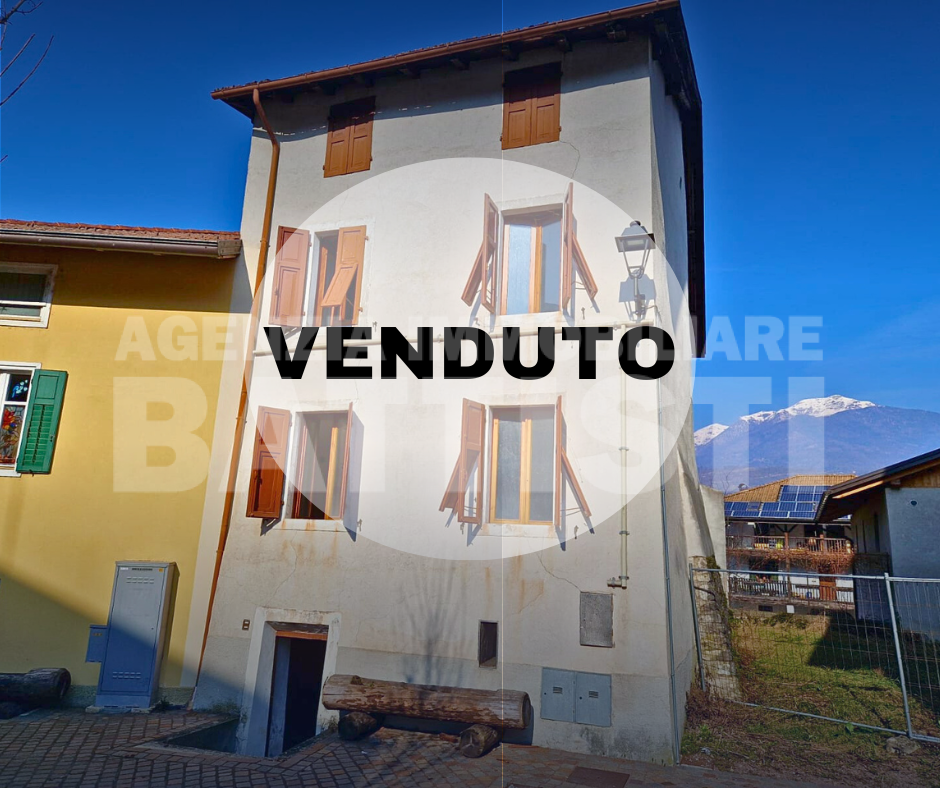 PORZIONE TERRA-TETTO