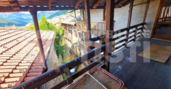 PORZIONE CON DUE APPARTAMENTI