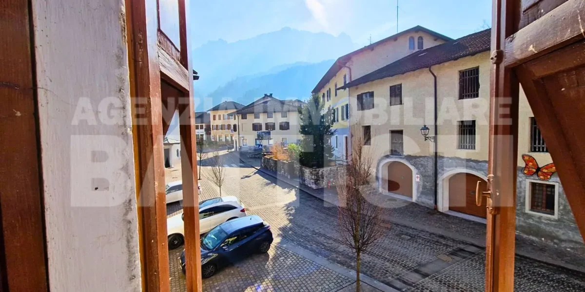 PORZIONE TERRA-TETTO