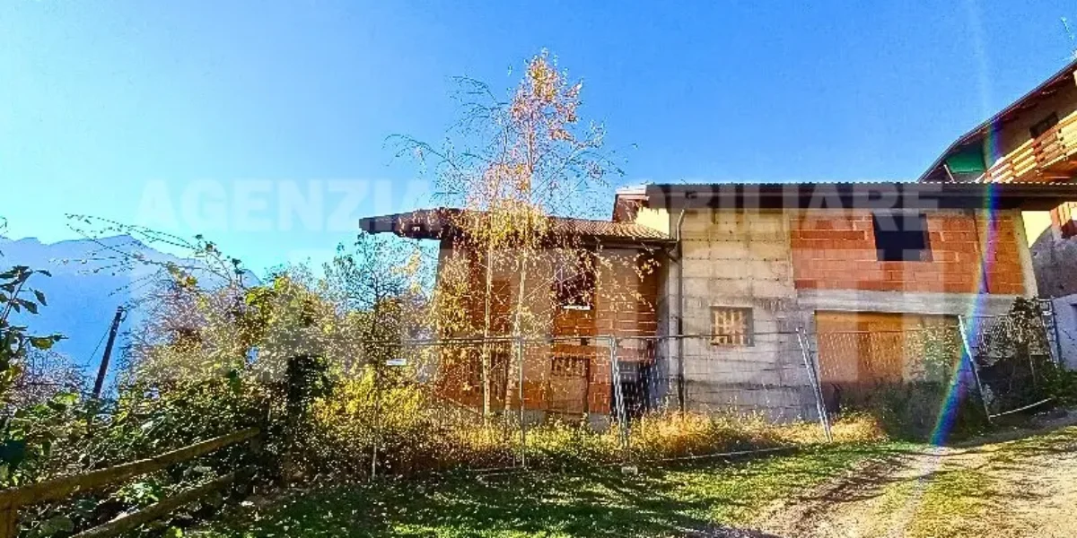 CASA INDIPENDENTE ALLO STATO GREZZO