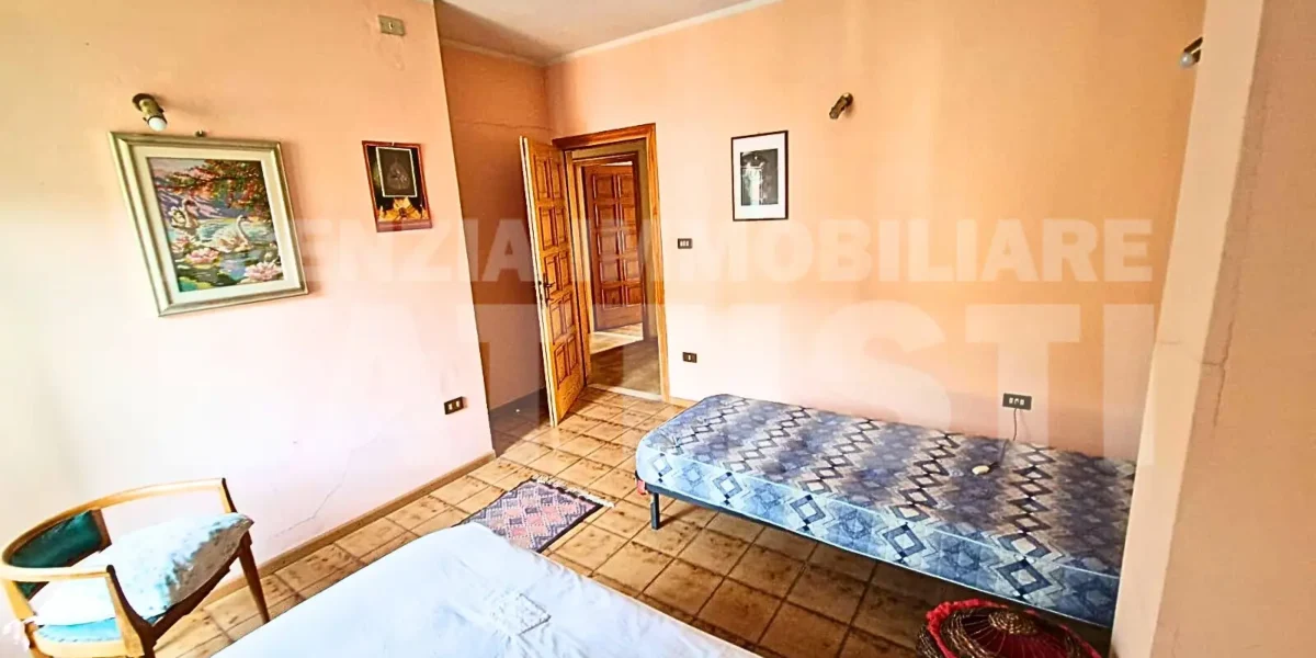 CASA DI TESTA CON DUE ALLOGGI