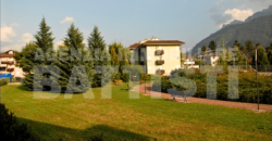 PRESTIGIOSA CASA A SCHIERA IN CENTRO BORGO