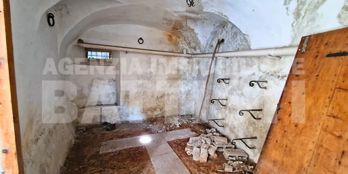 PORZIONE TERRA-TETTO