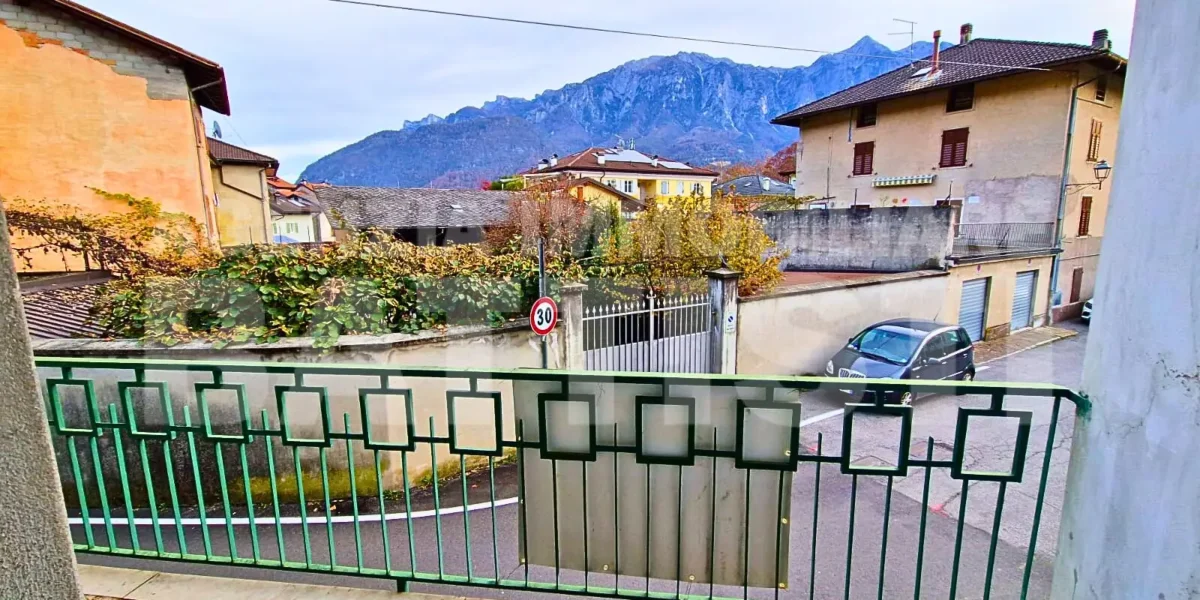CASA DI TESTA CON DUE ALLOGGI