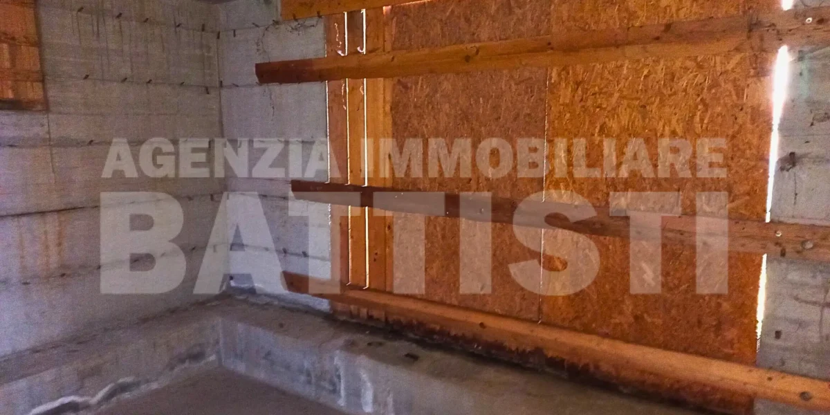 CASA INDIPENDENTE ALLO STATO GREZZO