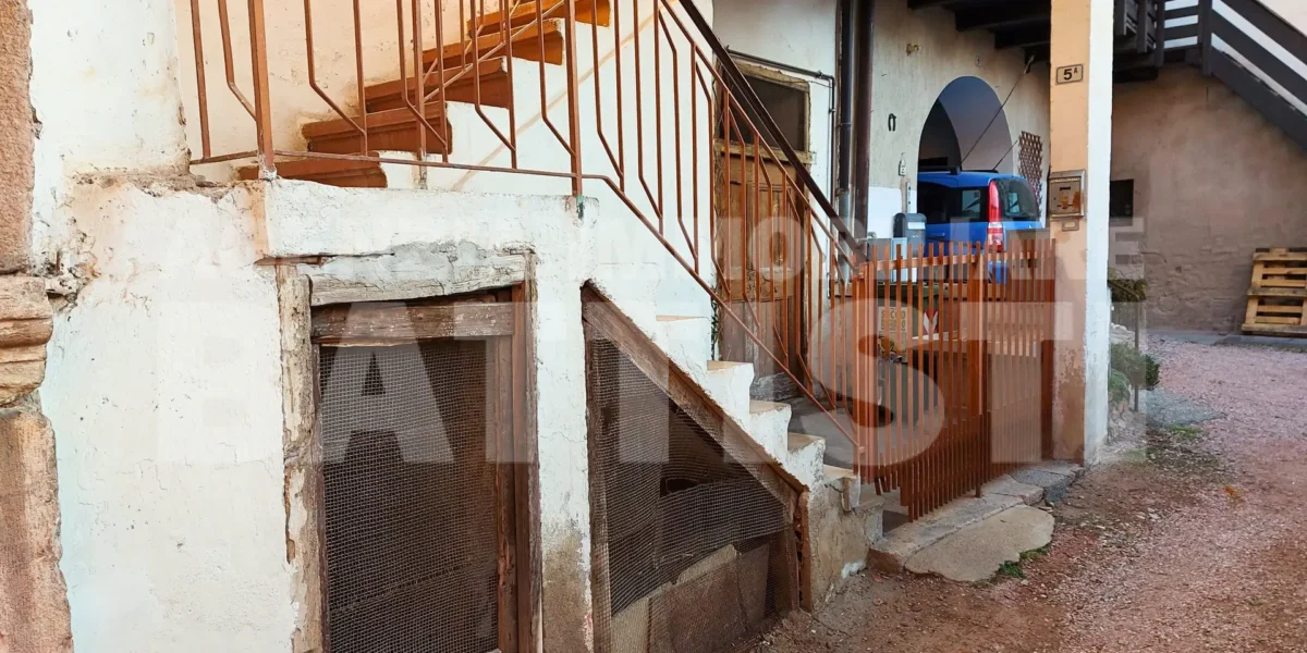 VIGOLO VATTARO PORZIONE DI CASA