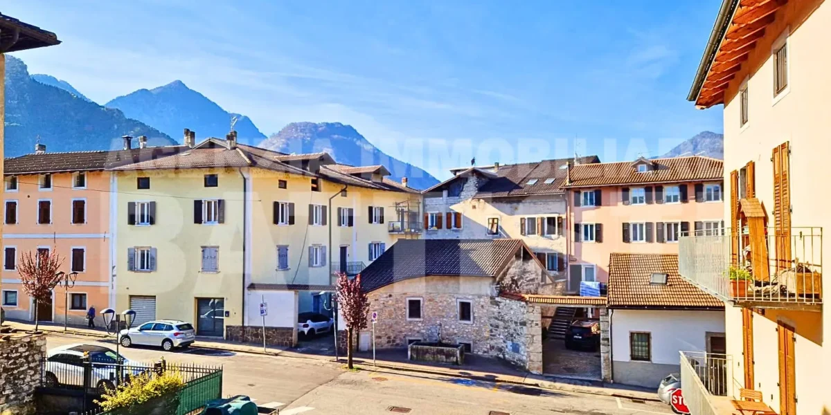 PORZIONE IN CENTRO CON DUE ALLOGGI