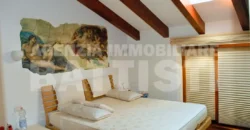 PRESTIGIOSA CASA A SCHIERA IN CENTRO BORGO