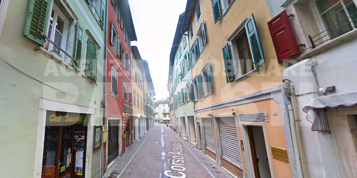 APPARTAMENTO O UFFICIO IN CENTRO