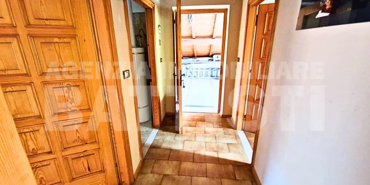 CASA DI TESTA CON DUE ALLOGGI