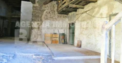 AMPIA PORZIONE DI CASA CON BEL PANORAMA