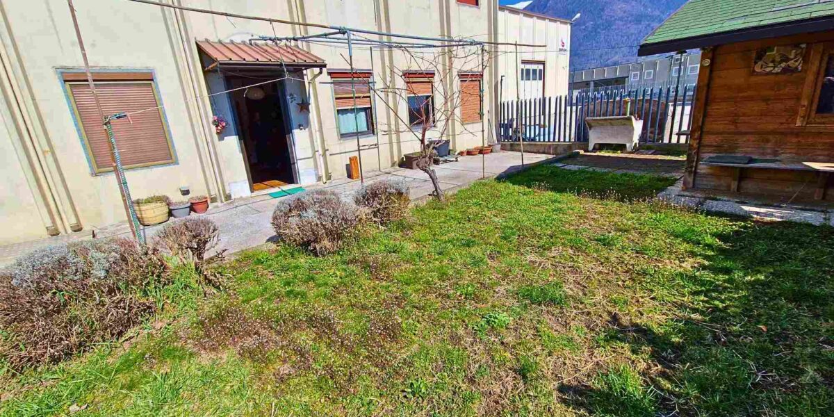 APPARTAMENTO CON GIARDINO
