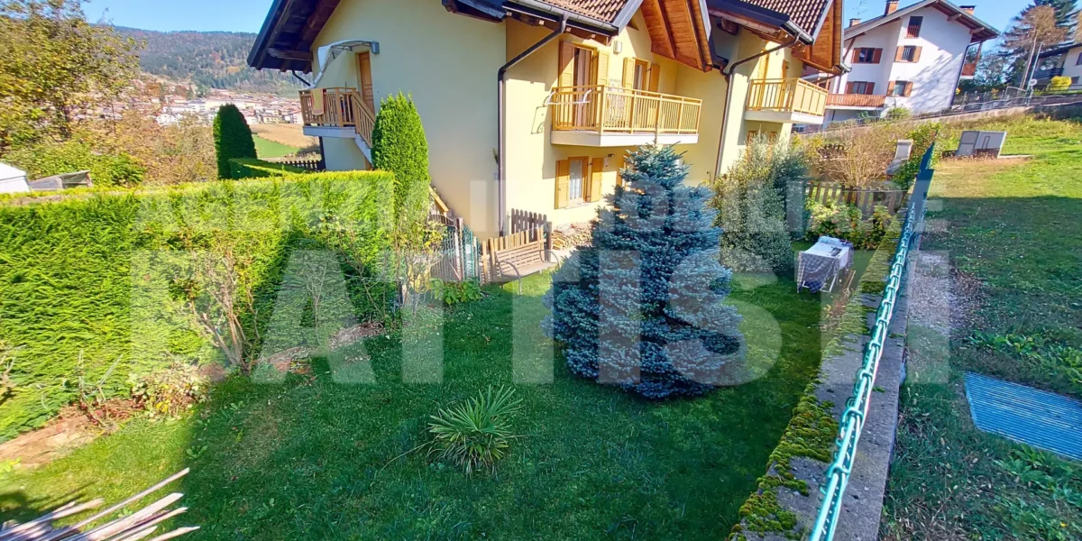 APPARTAMENTO CON GIARDINO E TERRAZZO