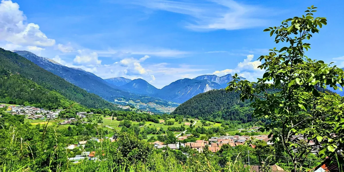 APPARTAMENTO CON GIARDINO E VISTA PANORAMICA