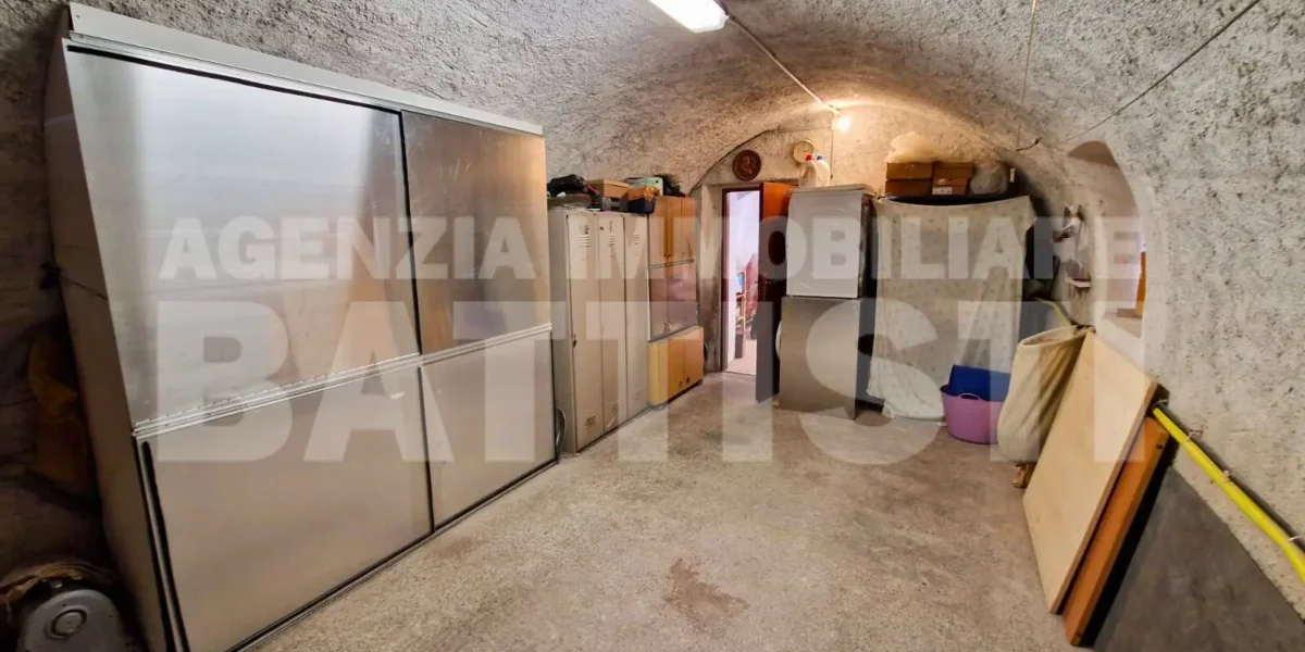 PORZIONE DI TESTA