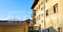 AMPIA PORZIONE CON GIARDINO