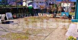 AMPIA PORZIONE CON GIARDINO