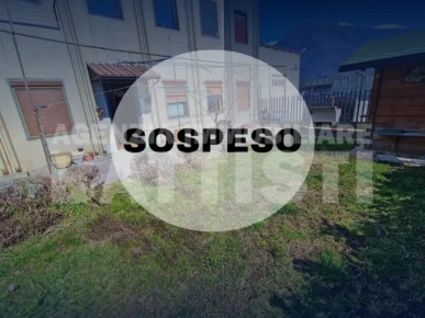 APPARTAMENTO CON GIARDINO