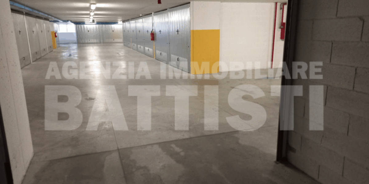 GARAGE IN CENTRO