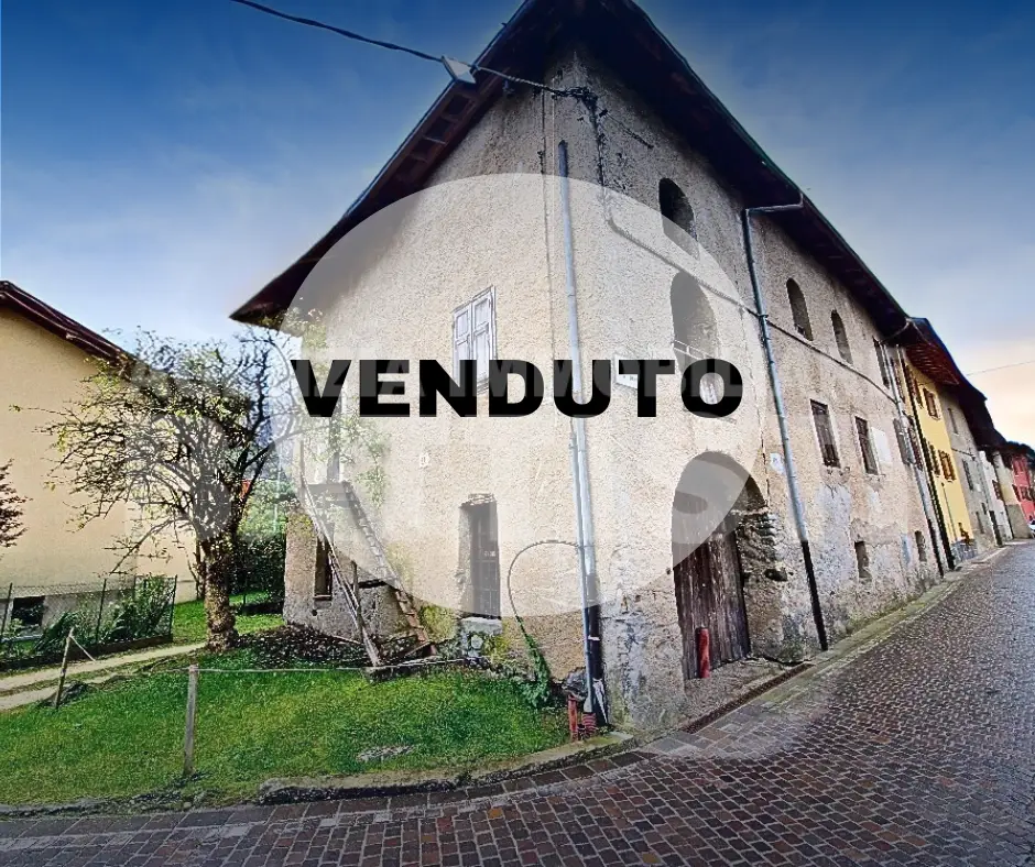 PORZIONE TERRA TETTO